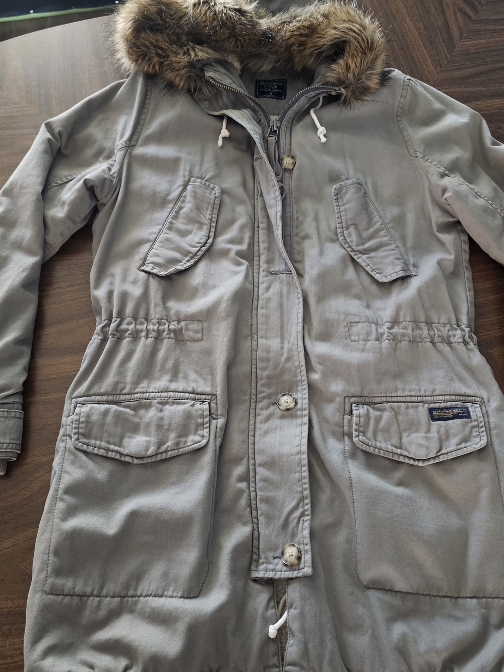 Abercrombie & Fitch Hooded Puffer Parka with Faux-Fur Trim